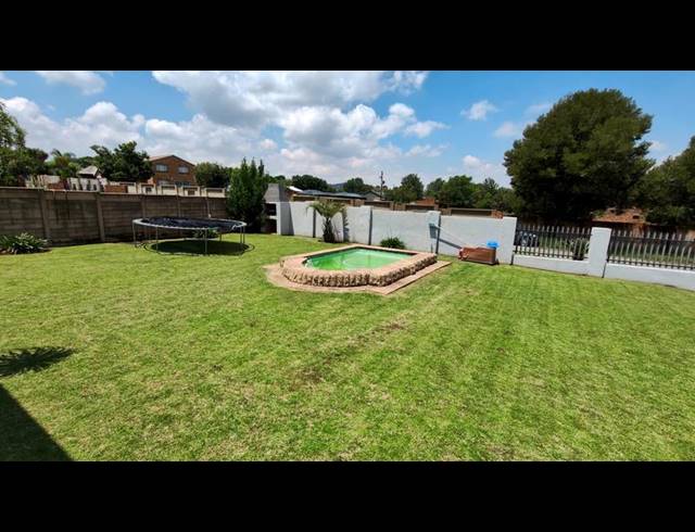 3 BEDROOM HOUSE FOR SALE IN VAAL MARINA